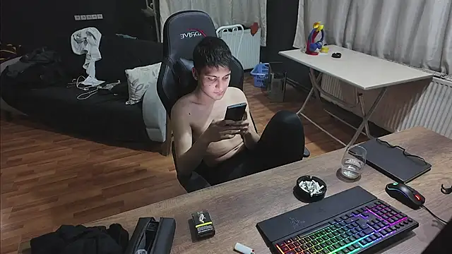 Snapshot of istebenboylebiradamim chatting on December 10, 2024, 6:06 pm istebenboylebiradamim online show from December 10, 2024, 6:06 pm