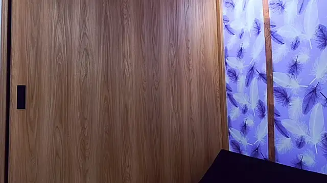 Molly ADY online show from November 12, 2025, 4:35 am