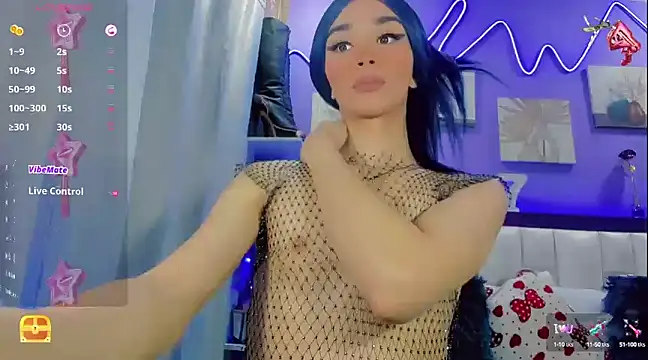 Snapshot of Baby_Aliz chatting on January 23, 2025, 2:44 am Baby Aliz online show from January 23, 2025, 2:44 am