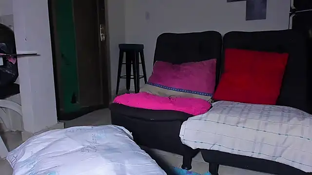 kerlysmith 24 online show from November 11, 2025, 1:00 pm