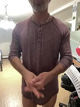 DaddySnowXX online show from April 20, 2026, 7:44 am