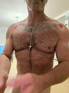 Snapshot of DaddySnowXX chatting on May 13, 2026, 2:53 am DaddySnowXX online show from May 13, 2026, 2:53 am