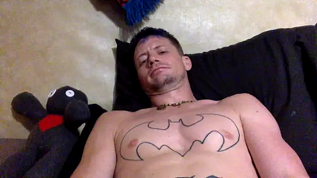 Snapshot of trash4cash chatting on May 25, 2026, 5:19 pm trash4cash online show from May 25, 2026, 5:19 pm