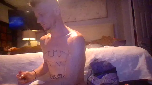 Snapshot of trash4cash chatting on July 19, 2026, 2:54 pm trash4cash online show from July 19, 2026, 2:54 pm