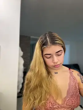JoselinFlower  online show from June 14, 2026, 12:52 am