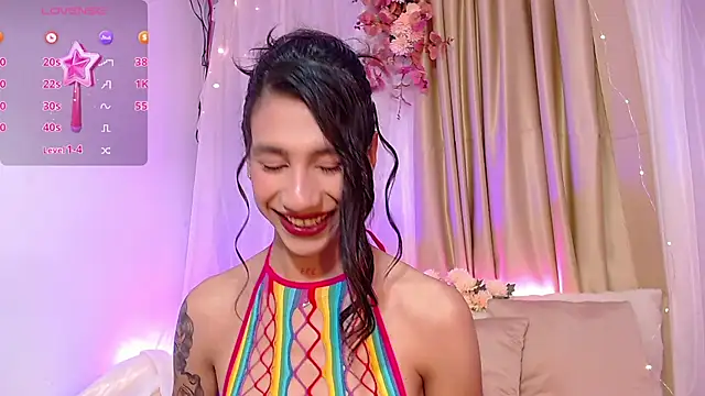 sofiaa grey  online show from March 16, 2025, 12:22 pm