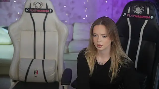 Snapshot of Cassy-Celestial_ chatting on August 6, 2026, 7:32 am Cassy-Celestial online show from August 6, 2026, 7:32 am