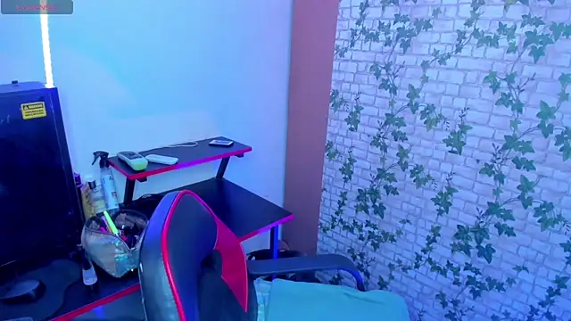 MIABOOBS   online show from October 17, 2025, 4:59 am