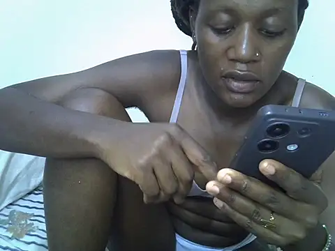 pretty alma20 online show from February 15, 2025, 8:11 pm