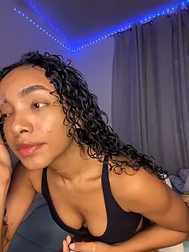 nicoleebony1 online show from October 14, 2025, 7:03 pm