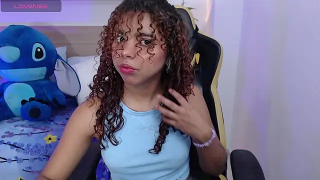 aurora rodriguez online show from December 2, 2024, 12:29 pm