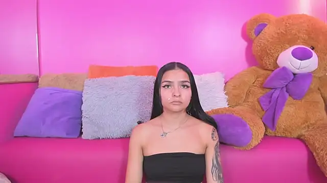 leigh-angels online show from May 28, 2026, 9:45 pm