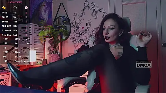 Snapshot of _owner chatting on January 7, 2025, 4:48 pm owner online show from January 7, 2025, 4:48 pm