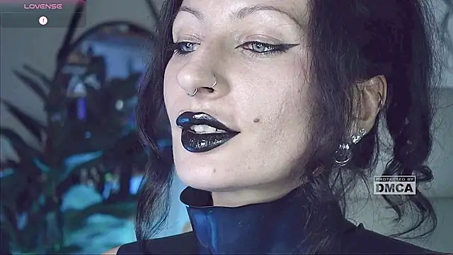 Snapshot of _owner chatting on March 11, 2025, 7:58 pm owner online show from March 11, 2025, 7:58 pm