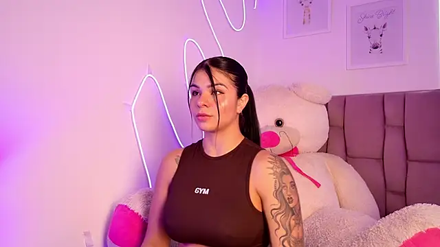 SophiaKarson online show from November 13, 2025, 6:40 pm