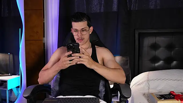 Snapshot of MarcoSullivan chatting on May 21, 2026, 9:00 pm MarcoSullivan online show from May 21, 2026, 9:00 pm
