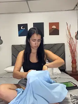 AnithaFigueroa1 online show from February 20, 2025, 12:30 am