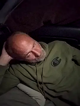 FloppyPickle4u online show from February 10, 2025, 8:31 am