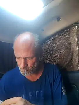 FloppyPickle4u online show from February 10, 2025, 6:56 pm