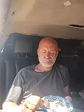 FloppyPickle4u online show from March 8, 2025, 5:43 pm