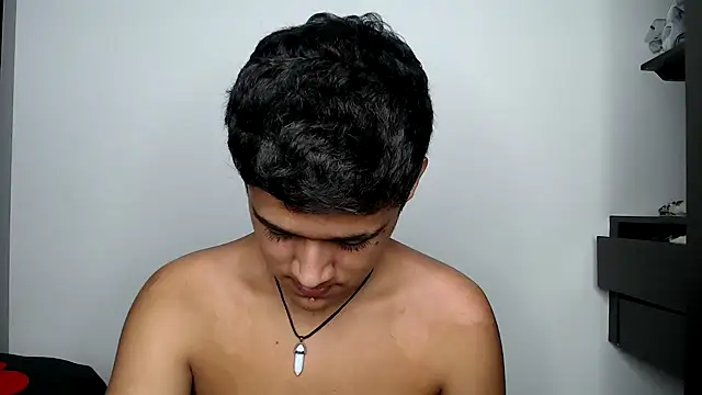 kaiine190 online show from April 18, 2026, 8:51 am