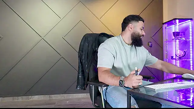 mattmasterss online show from March 2, 2025, 12:31 am