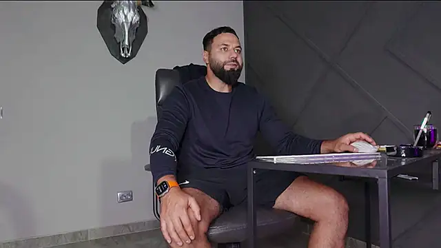 mattmasterss online show from September 22, 2025, 10:01 pm