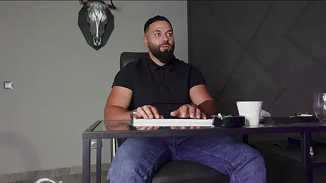 mattmasterss online show from September 26, 2025, 10:14 pm