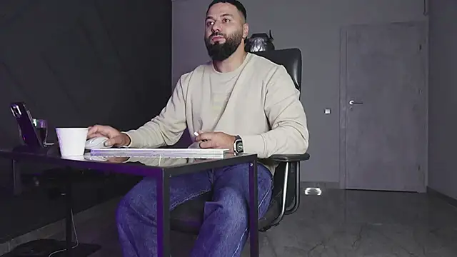 mattmasterss online show from October 12, 2025, 10:09 pm