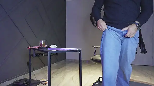 mattmasterss online show from November 7, 2025, 4:01 am