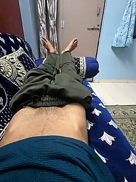 Yours1311 online show from November 1, 2025, 1:57 pm