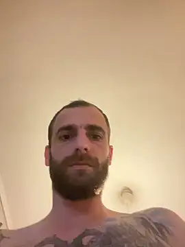 Snapshot of Antonio_Vatooo chatting on December 15, 2024, 10:15 pm Antonio Vatooo online show from December 15, 2024, 10:15 pm