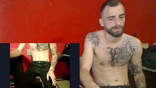 Snapshot of Antonio_Vatooo chatting on December 18, 2024, 5:31 pm Antonio Vatooo online show from December 18, 2024, 5:31 pm