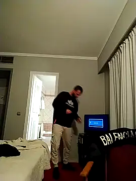 Snapshot of Antonio_Vatooo chatting on January 15, 2025, 6:40 pm Antonio Vatooo online show from January 15, 2025, 6:40 pm