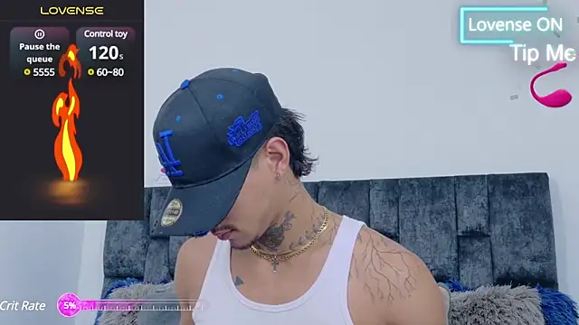 JAYCOB00 online show from January 24, 2025, 2:07 am