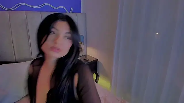 EvaaStevens online show from May 27, 2026, 8:06 pm
