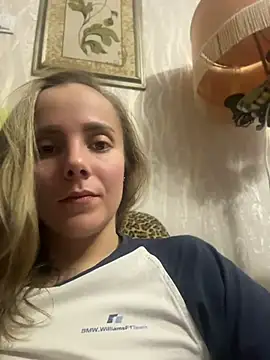 AlisaKissss online show from April 9, 2026, 4:01 pm