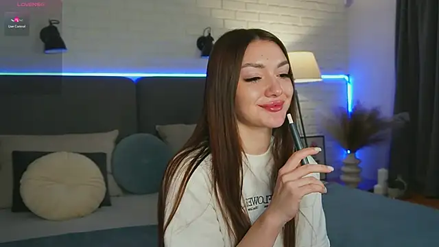 Micky  love online show from February 1, 2025, 4:24 am