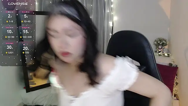 mily thomson b  online show from February 13, 2026, 11:56 pm