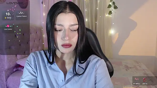 mily thomson b  online show from July 17, 2026, 11:53 pm