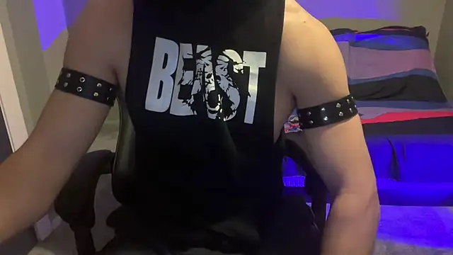 Snapshot of KinkyPlayerrr chatting on February 12, 2025, 9:43 pm KinkyPlayerrr online show from February 12, 2025, 9:43 pm