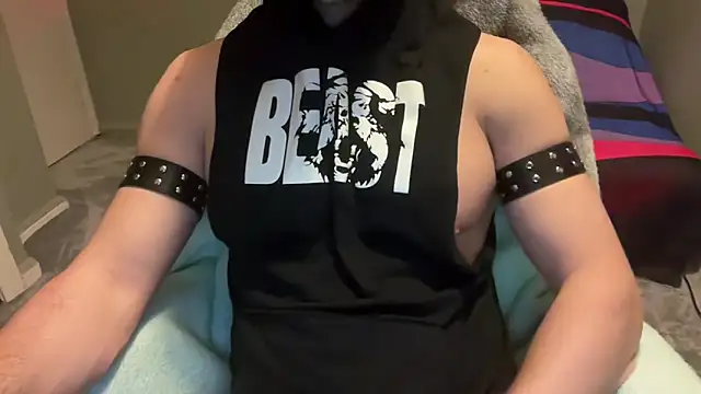 Snapshot of KinkyPlayerrr chatting on March 17, 2025, 11:32 pm KinkyPlayerrr online show from March 17, 2025, 11:32 pm