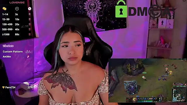 sweetcoralinee online show from March 16, 2025, 2:32 am