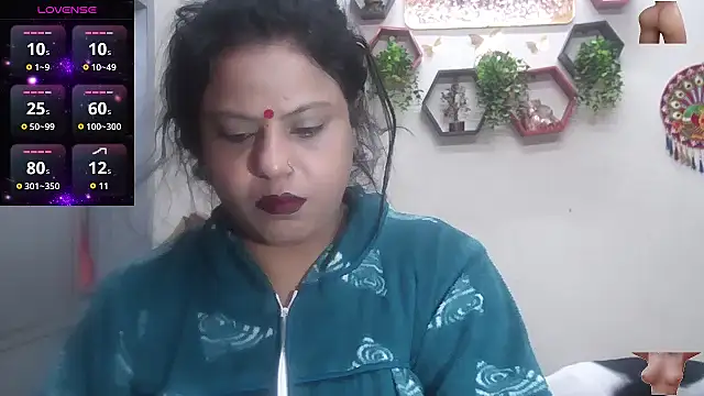 Sexy komolika online show from December 20, 2025, 1:02 am