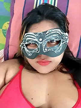 littlequeen77 online show from January 15, 2025, 1:52 pm