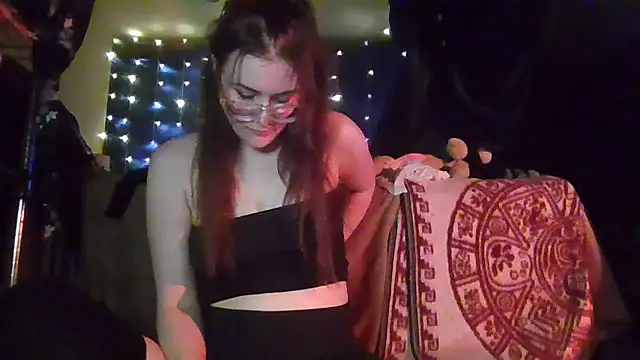 Snapshot of EyaDivine1 chatting on March 1, 2026, 3:08 am EyaDivine1 online show from March 1, 2026, 3:08 am