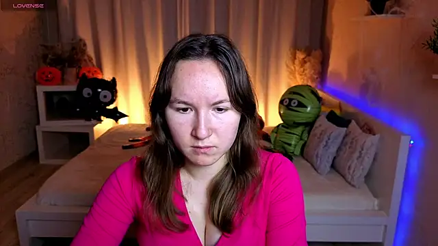 Little doll meow online show from October 29, 2025, 2:47 am