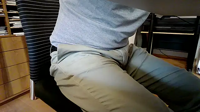 Snapshot of 10_1992 chatting on September 11, 2025, 8:03 am 10 1992 online show from September 11, 2025, 8:03 am