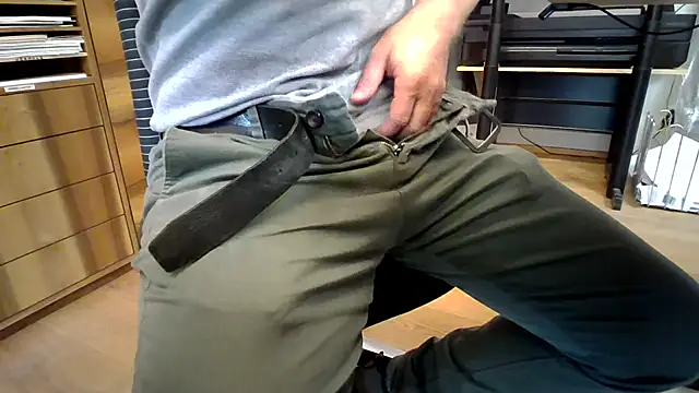 Snapshot of 10_1992 chatting on September 22, 2025, 8:16 am 10 1992 online show from September 22, 2025, 8:16 am