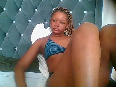 HotJeylee online show from January 6, 2026, 7:23 am